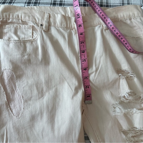 Blank NYC Ditz Distressed Pale Pink Denim Rock Cotton Boyfriend Jeans NWOT 30 - Picture 12 of 16